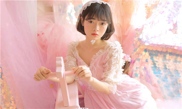 六弓乡供卵试管代怀生子多少钱？这一直是很多不孕不育家庭关注的话题。在中国，不孕不育的发生率越来越高，根据《中国不孕不育现状调研报告》显示，育龄夫妇的不孕不育率从20年前的3%增长至现在的12.5%-18.2%，患者人数高达6000万以上。在这样的背景下，许多家庭通过供卵试管来实现自己的生育梦想。那么，供卵试管代怀生子的费用到底是多少呢？